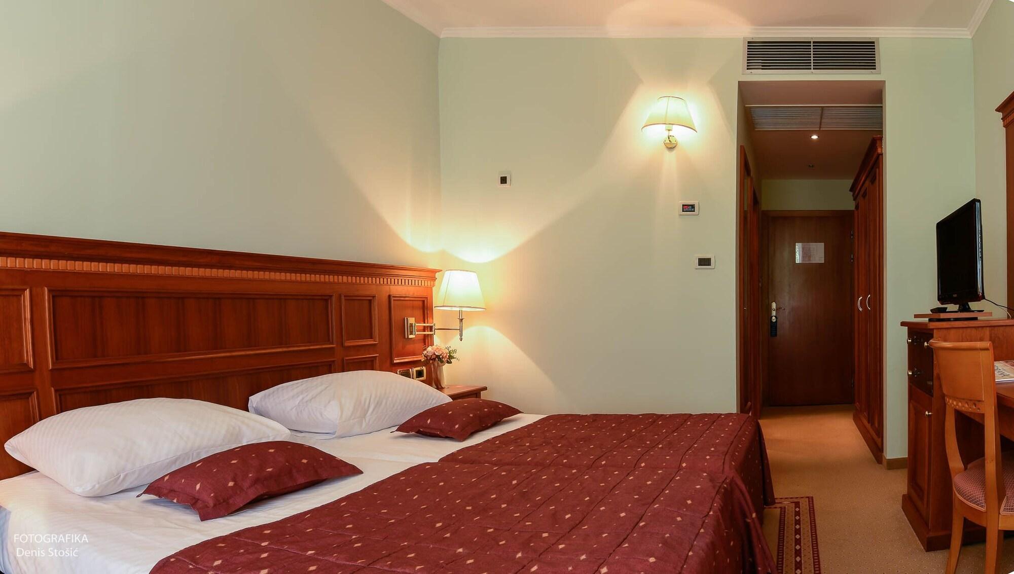 Boutique Hotel Korana Srakovcic Karlovac Ngoại thất bức ảnh