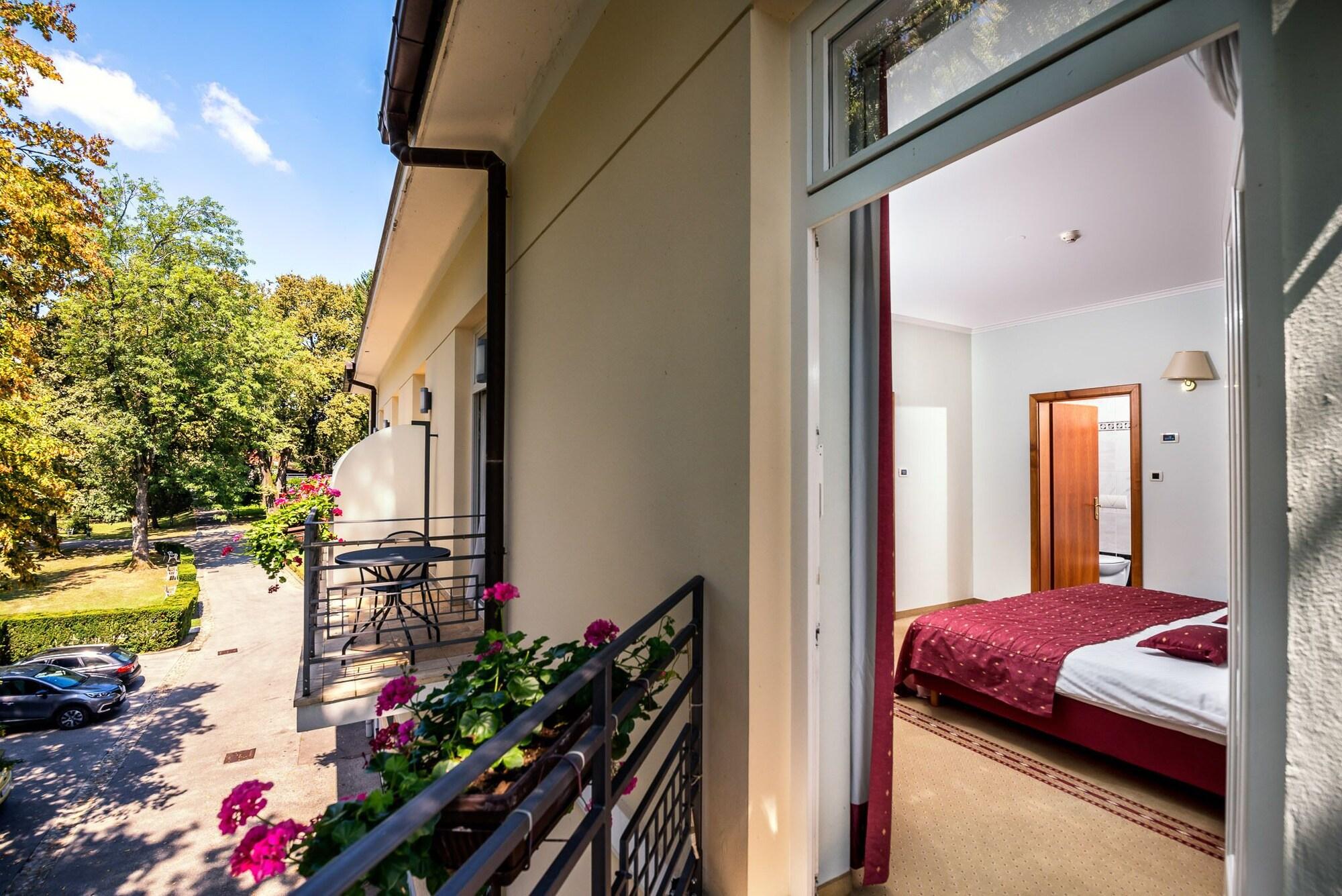 Boutique Hotel Korana Srakovcic Karlovac Ngoại thất bức ảnh